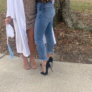 Black pumps worn once